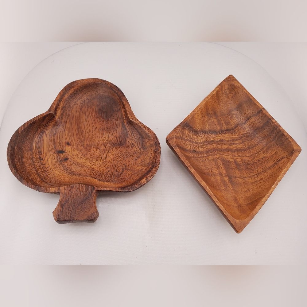 Philippino Monkey Pid Wood Dishes